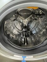 STUDIO Single Unit Front Load WashTower with Center Control 5.0 cu. ft. Washer and 7.4 cu. ft. Electric Dryer - Image 4