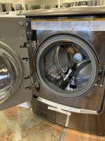 LG SIGNATURE 5.8 cu. ft. Large Smart wi-fi Enabled Front Load Washer - Image 3